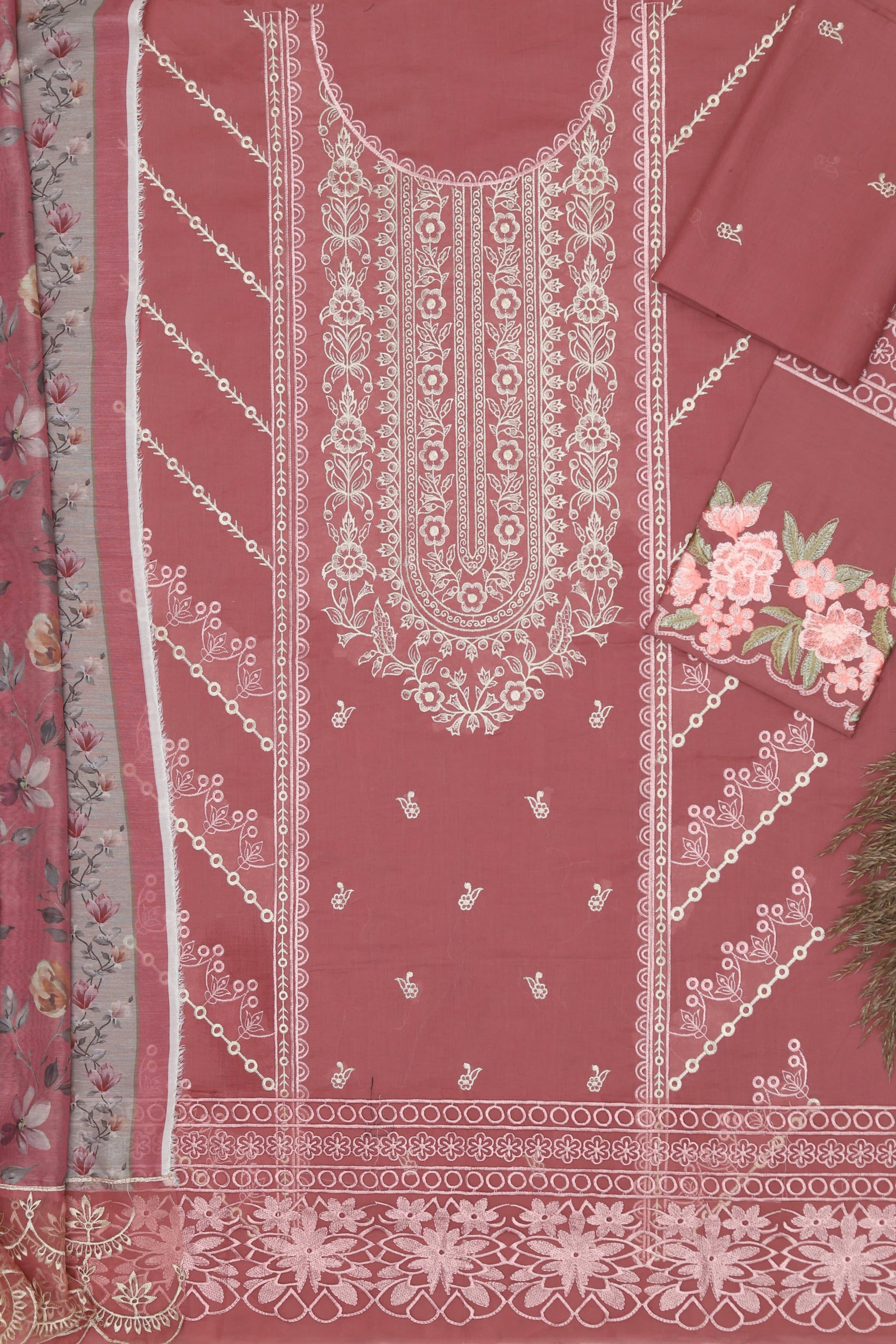 SUMMER FABRIC  Lawn Cotton🍂MARIA B🍂  Lawn Hit Codes Stuff: Best Quality  Code 5024