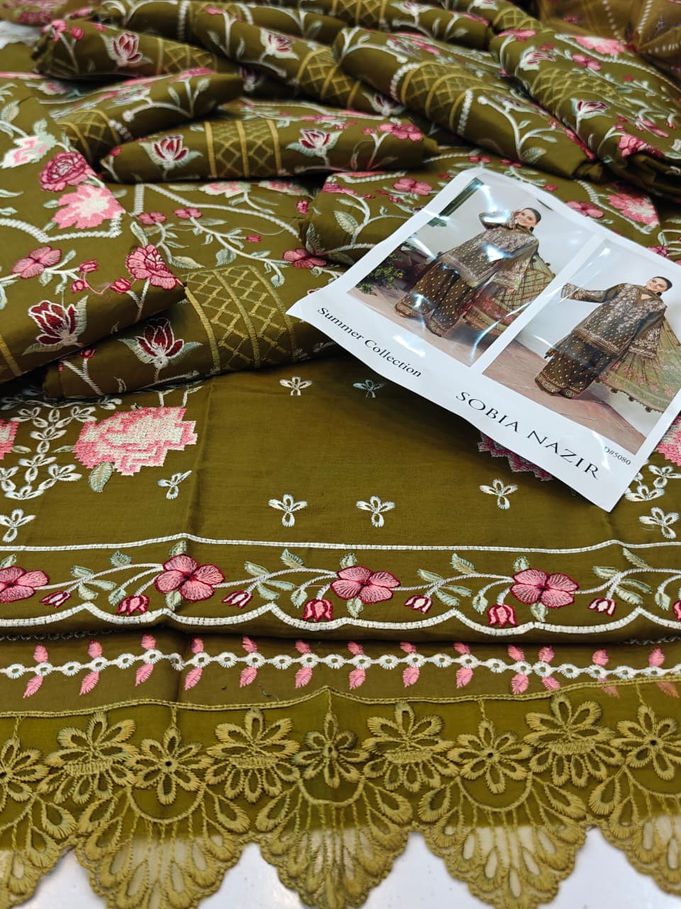 brand sobia nazir :colour mehandi :3pcs dress