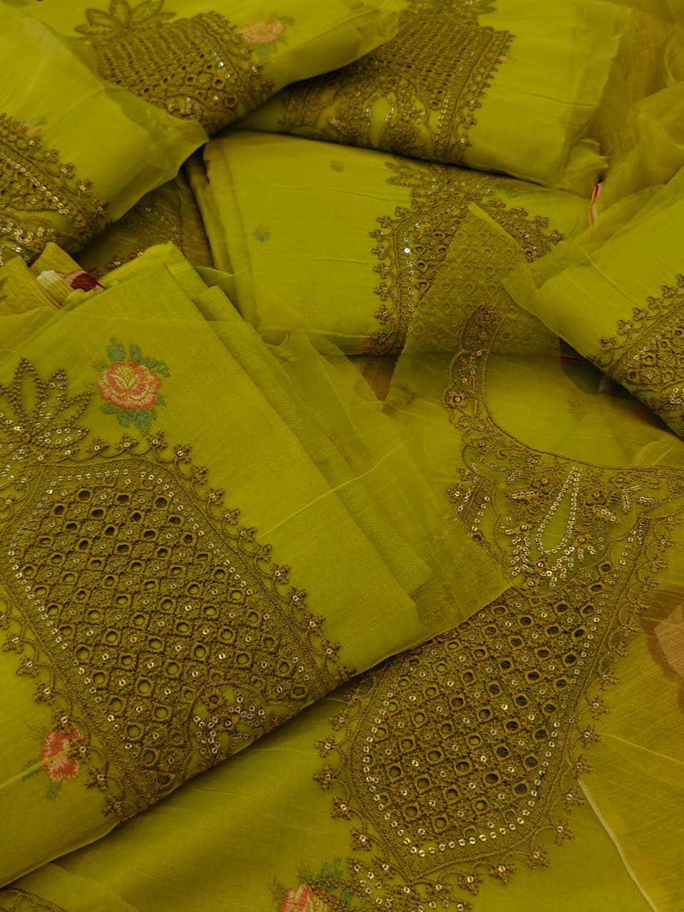 Sobia nazir* Fabric: * Lawn * Status: Emb